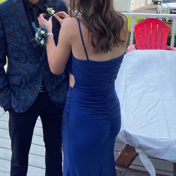 Windsor Prom Dress - Picture 4 of 4